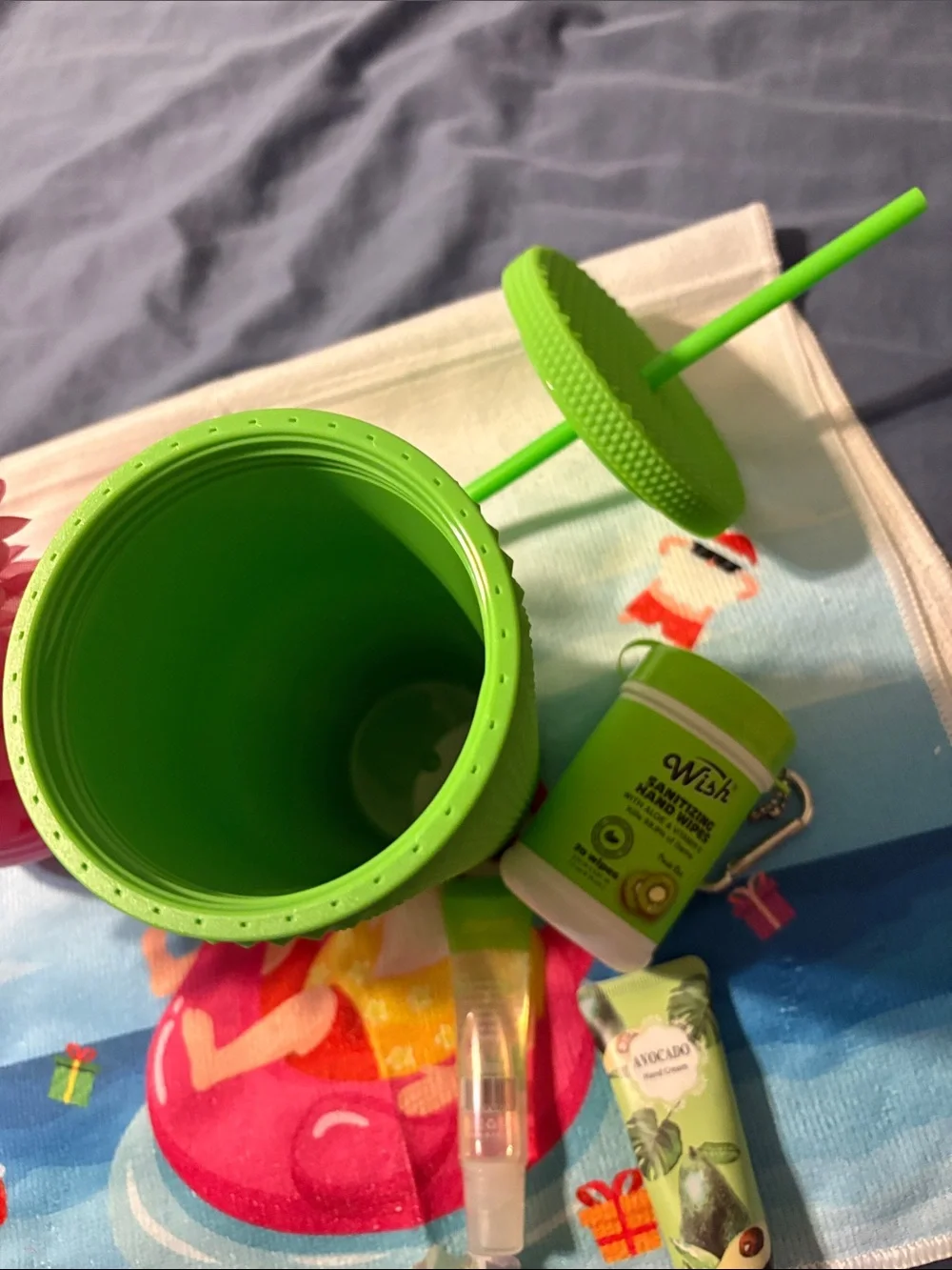 Tropical Party Set - Decorations, pen, lotion, lip gel, hand cream, wipes, cups
